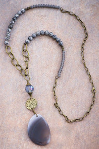 Natural Stone Bead Necklace with Stone Pendant